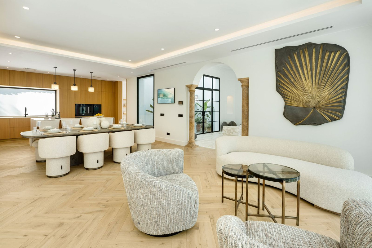 5 Bed, 7 Bath, HouseFor Sale, La Quinta, Malaga