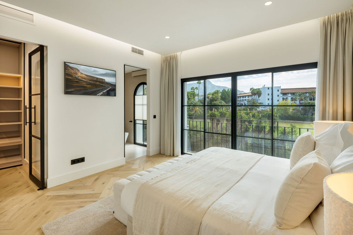 5 Bed, 7 Bath, HouseFor Sale, La Quinta, Malaga