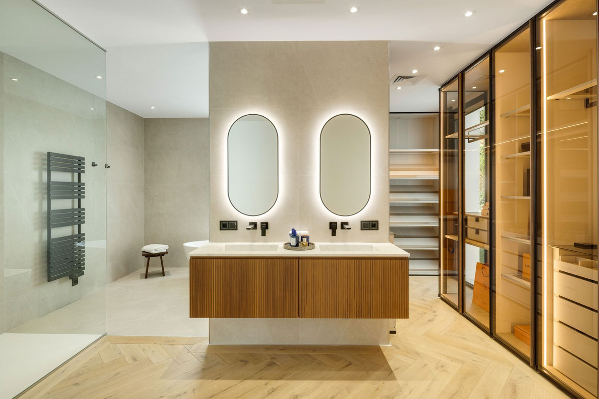 5 Bed, 7 Bath, HouseFor Sale, La Quinta, Malaga