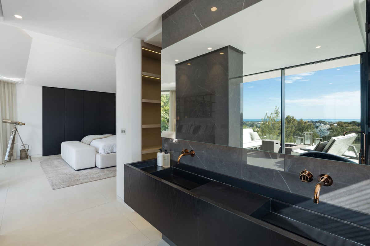 5 Bed, 6 Bath, HouseFor Sale, La Quinta, Malaga