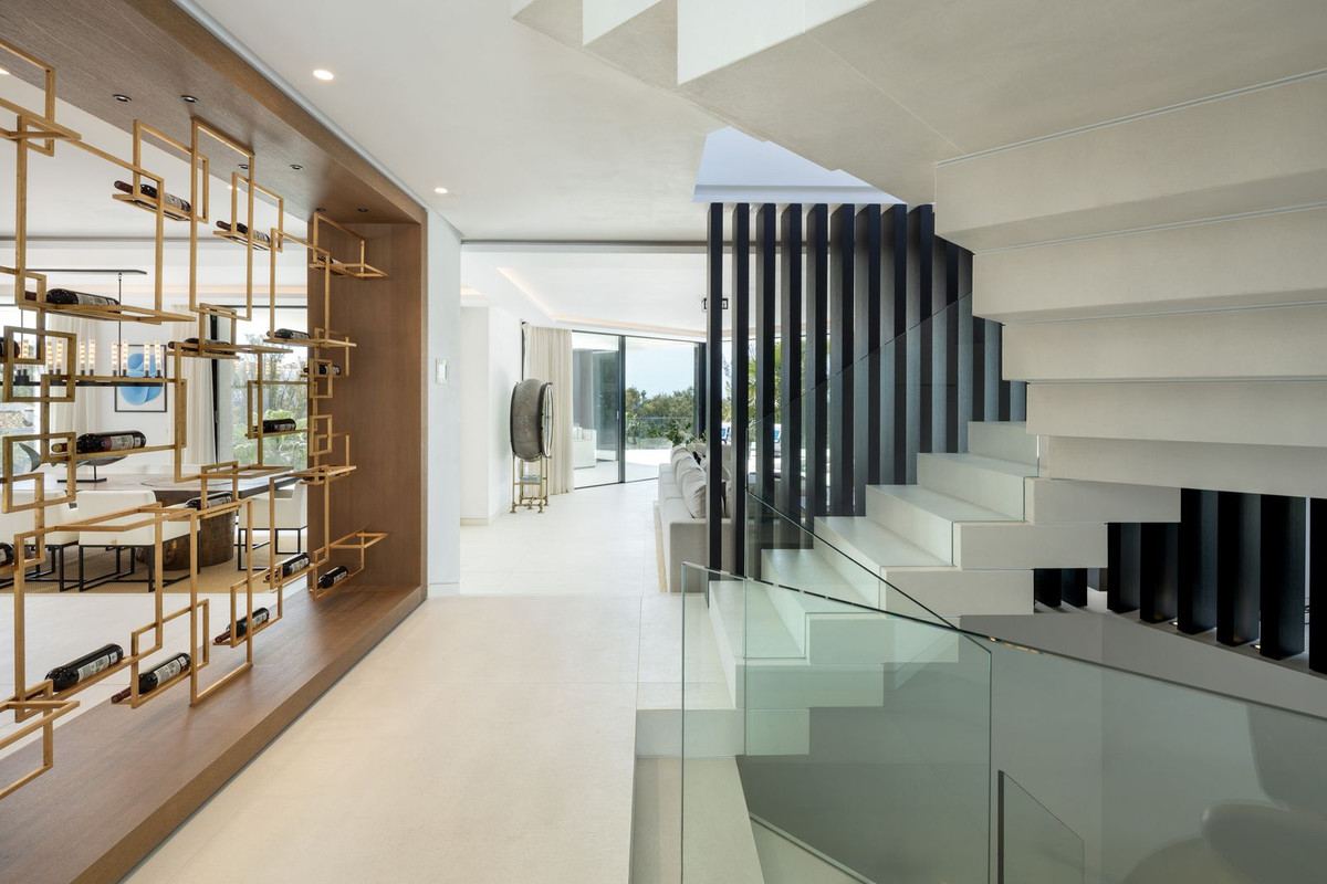 5 Bed, 6 Bath, HouseFor Sale, La Quinta, Malaga