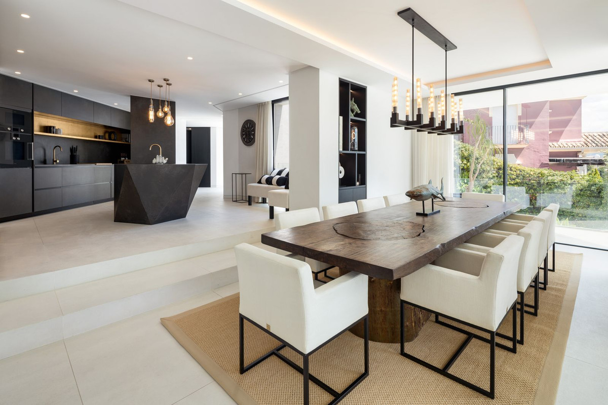 5 Bed, 6 Bath, HouseFor Sale, La Quinta, Malaga