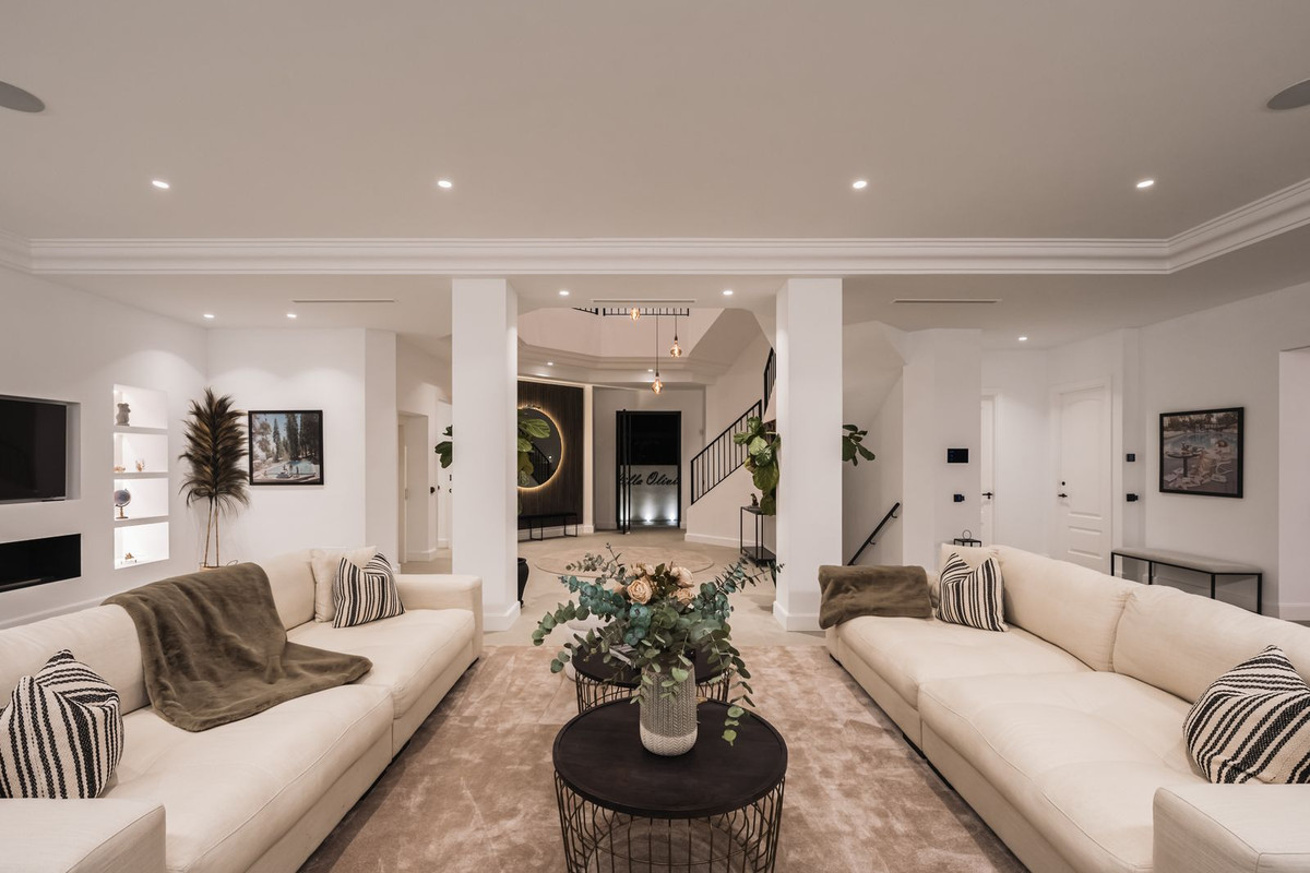 6 Bed, 7 Bath, HouseFor Sale, Los Flamingos Golf, Malaga