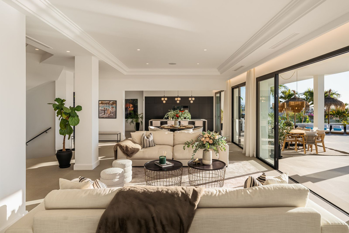 6 Bed, 7 Bath, HouseFor Sale, Los Flamingos Golf, Malaga