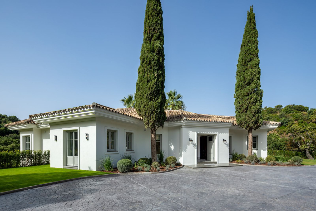 5 Bed, 6 Bath, HouseFor Sale, La Zagaleta, Malaga