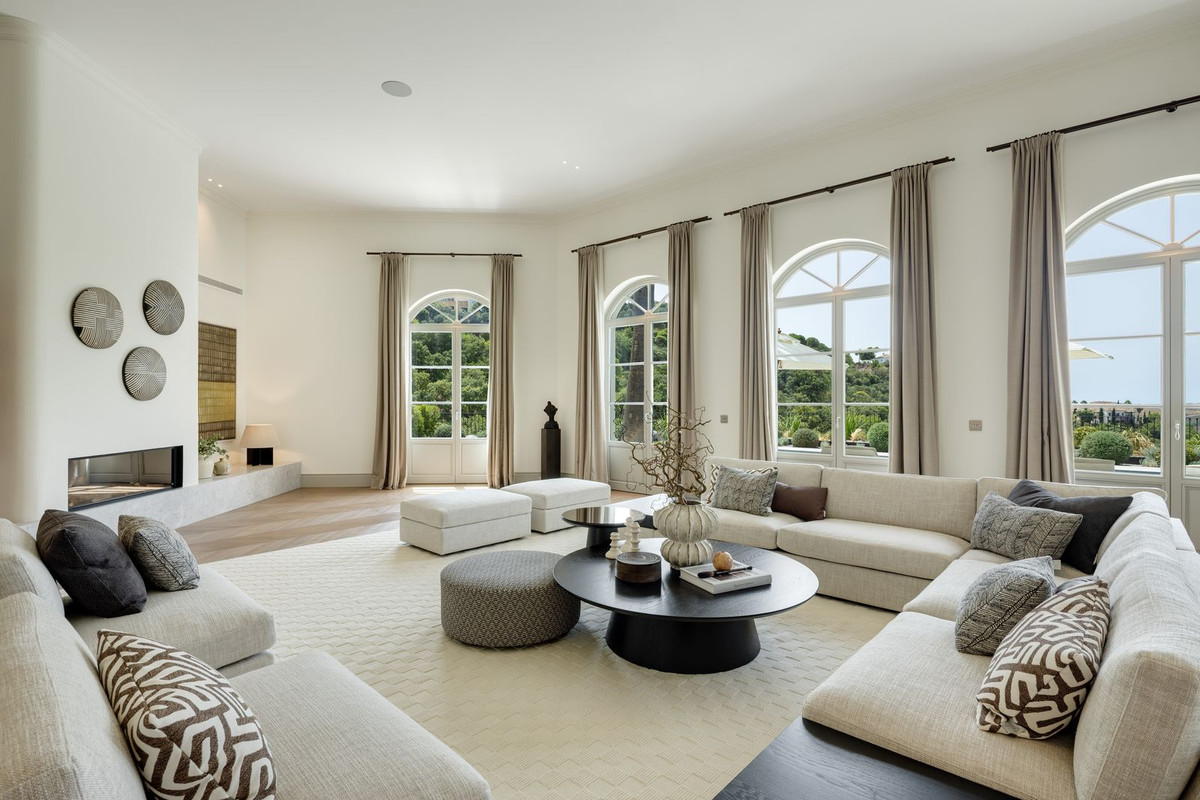 5 Bed, 6 Bath, HouseFor Sale, La Zagaleta, Malaga