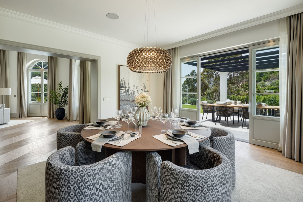 5 Bed, 6 Bath, HouseFor Sale, La Zagaleta, Malaga