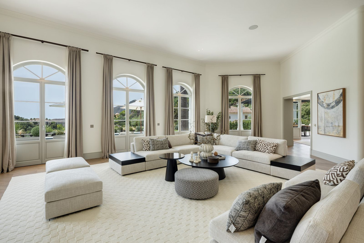 5 Bed, 6 Bath, HouseFor Sale, La Zagaleta, Malaga