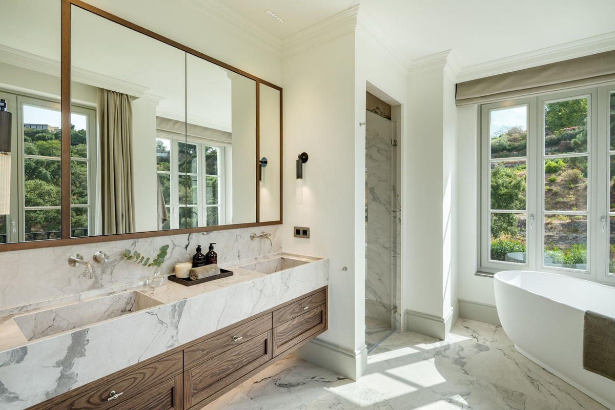 5 Bed, 6 Bath, HouseFor Sale, La Zagaleta, Malaga