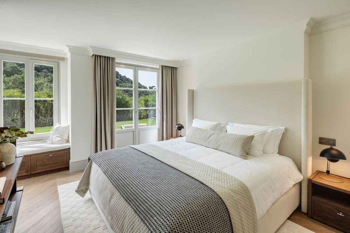 5 Bed, 6 Bath, HouseFor Sale, La Zagaleta, Malaga