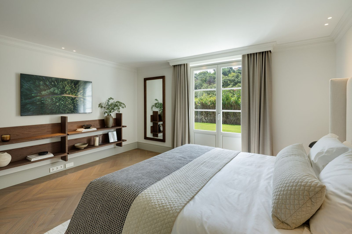 5 Bed, 6 Bath, HouseFor Sale, La Zagaleta, Malaga