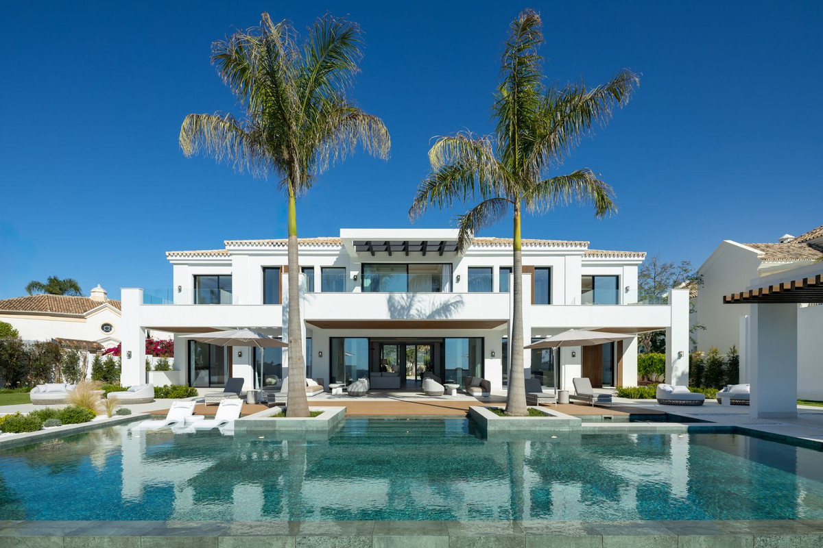 7 Bed, 7 Bath, HouseFor Sale, La Quinta, Malaga