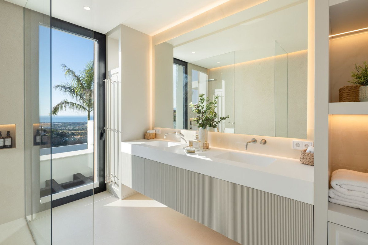 7 Bed, 7 Bath, HouseFor Sale, La Quinta, Malaga