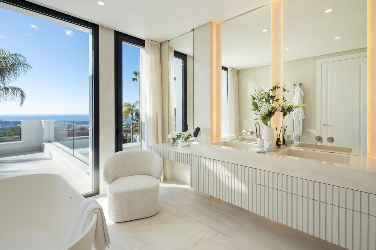 7 Bed, 7 Bath, HouseFor Sale, La Quinta, Malaga