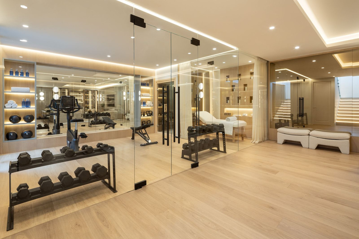 7 Bed, 7 Bath, HouseFor Sale, La Quinta, Malaga