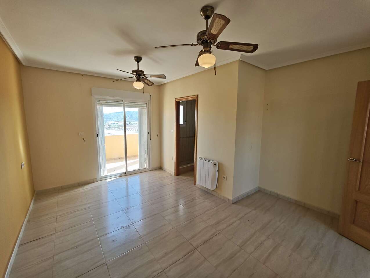 4 Bed, 3 Bath, HouseFor Sale, Pinoso, Alicante