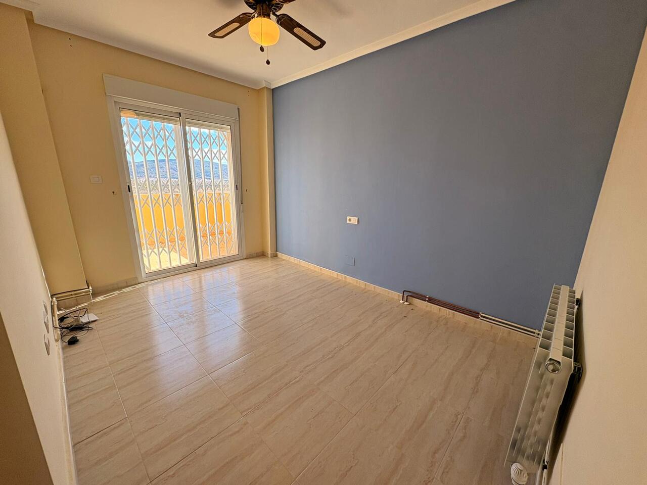 4 Bed, 3 Bath, HouseFor Sale, Pinoso, Alicante