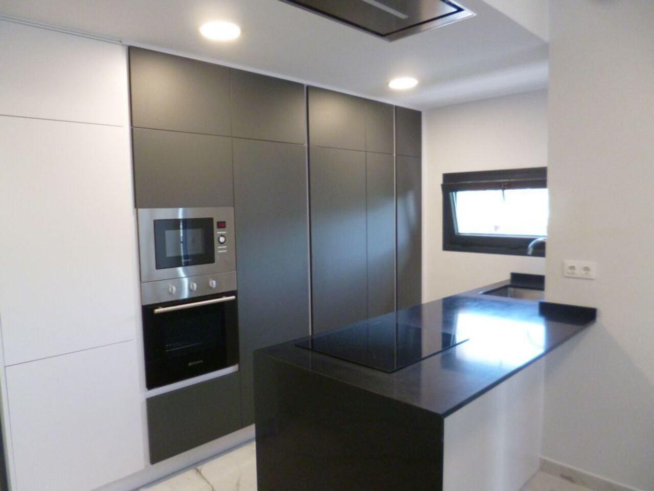 2 Bed, 2 Bath, ApartmentFor Sale, Los Altos, Alicante