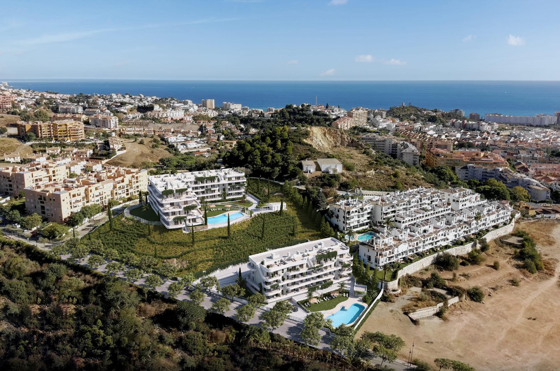 3 Bed, 2 Bath, ApartmentFor Sale, Fuengirola, Malaga