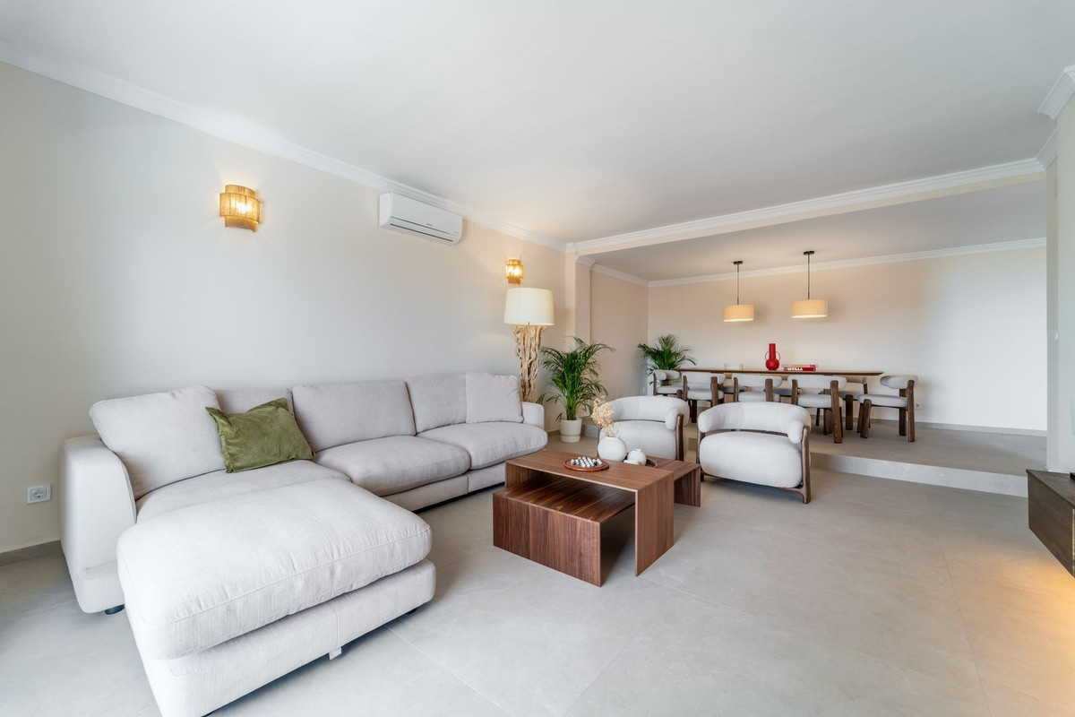 4 Bed, 4 Bath, HouseFor Sale, Fuengirola, Malaga