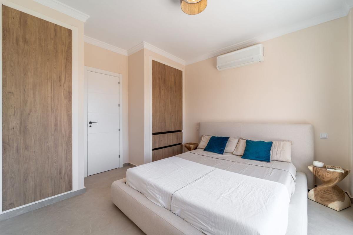 4 Bed, 4 Bath, HouseFor Sale, Fuengirola, Malaga