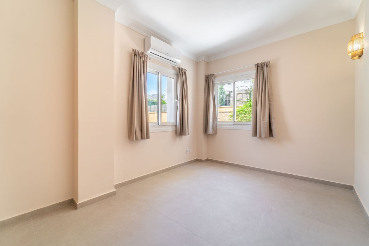 4 Bed, 4 Bath, HouseFor Sale, Fuengirola, Malaga