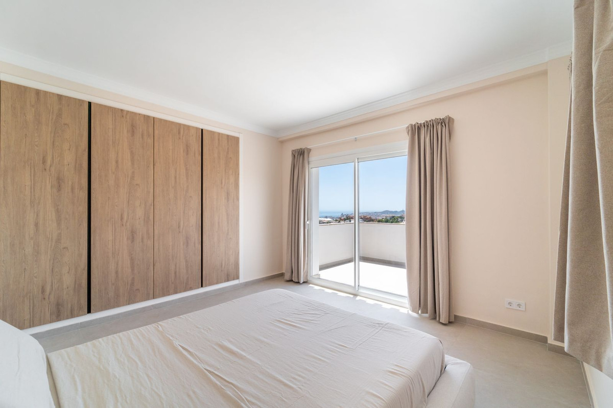 4 Bed, 4 Bath, HouseFor Sale, Fuengirola, Malaga