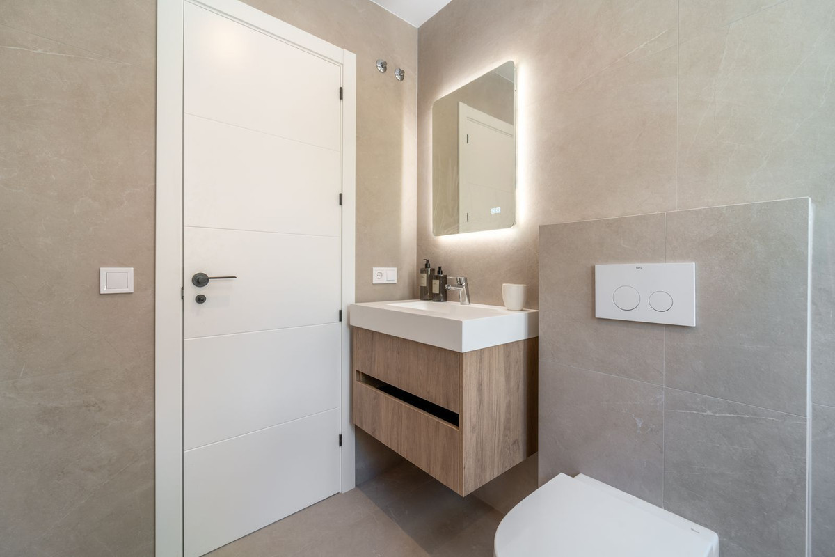 4 Bed, 4 Bath, HouseFor Sale, Fuengirola, Malaga