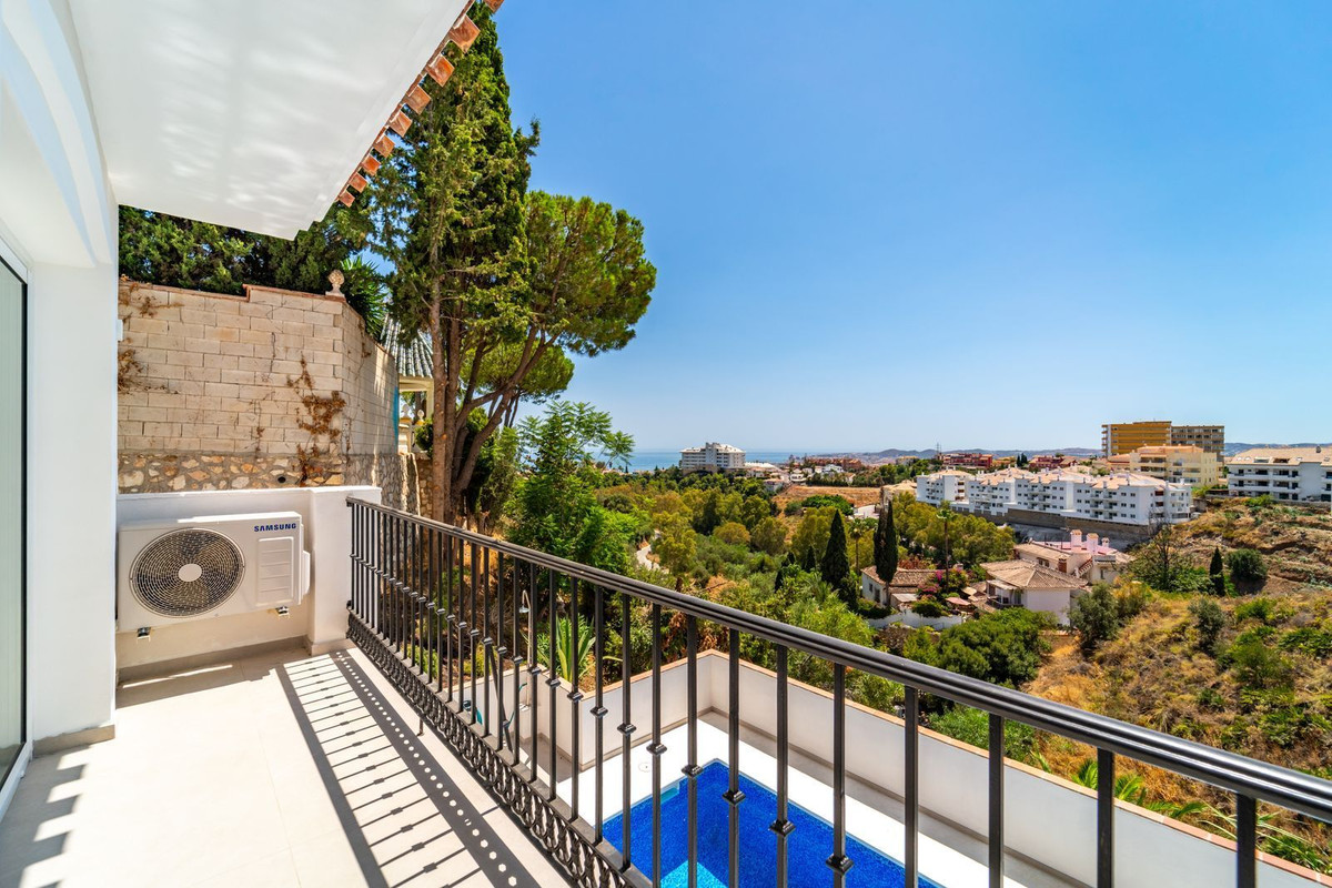 4 Bed, 4 Bath, HouseFor Sale, Fuengirola, Malaga