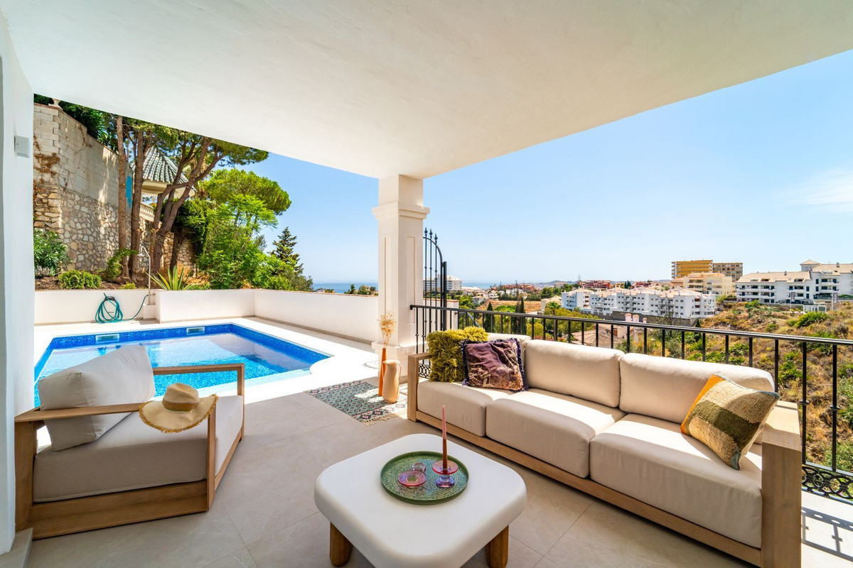 4 Bed, 4 Bath, HouseFor Sale, Fuengirola, Malaga