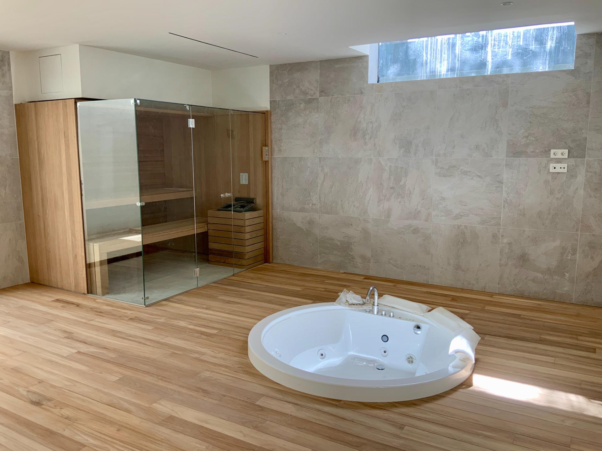 4 Bed, 3 Bath, HouseFor Sale, Fuengirola, Malaga