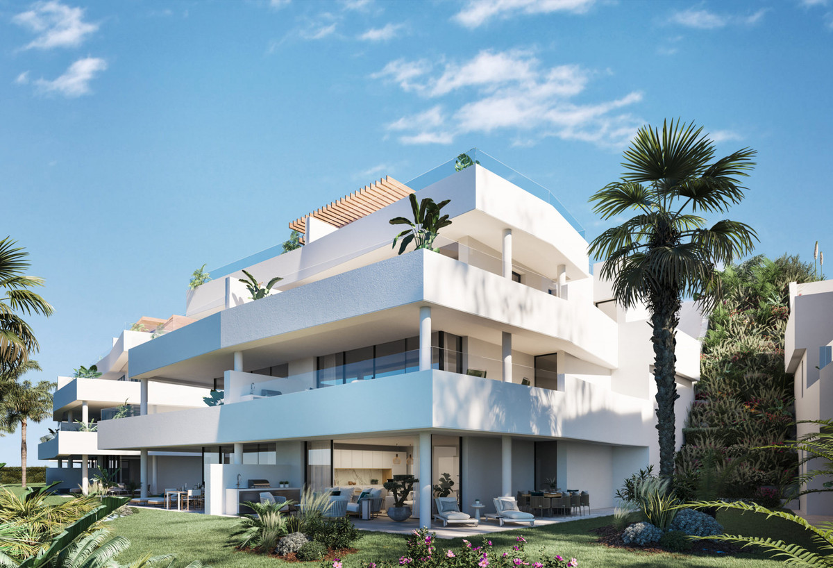 4 Bed, 3 Bath, ApartmentFor Sale, Estepona, Malaga