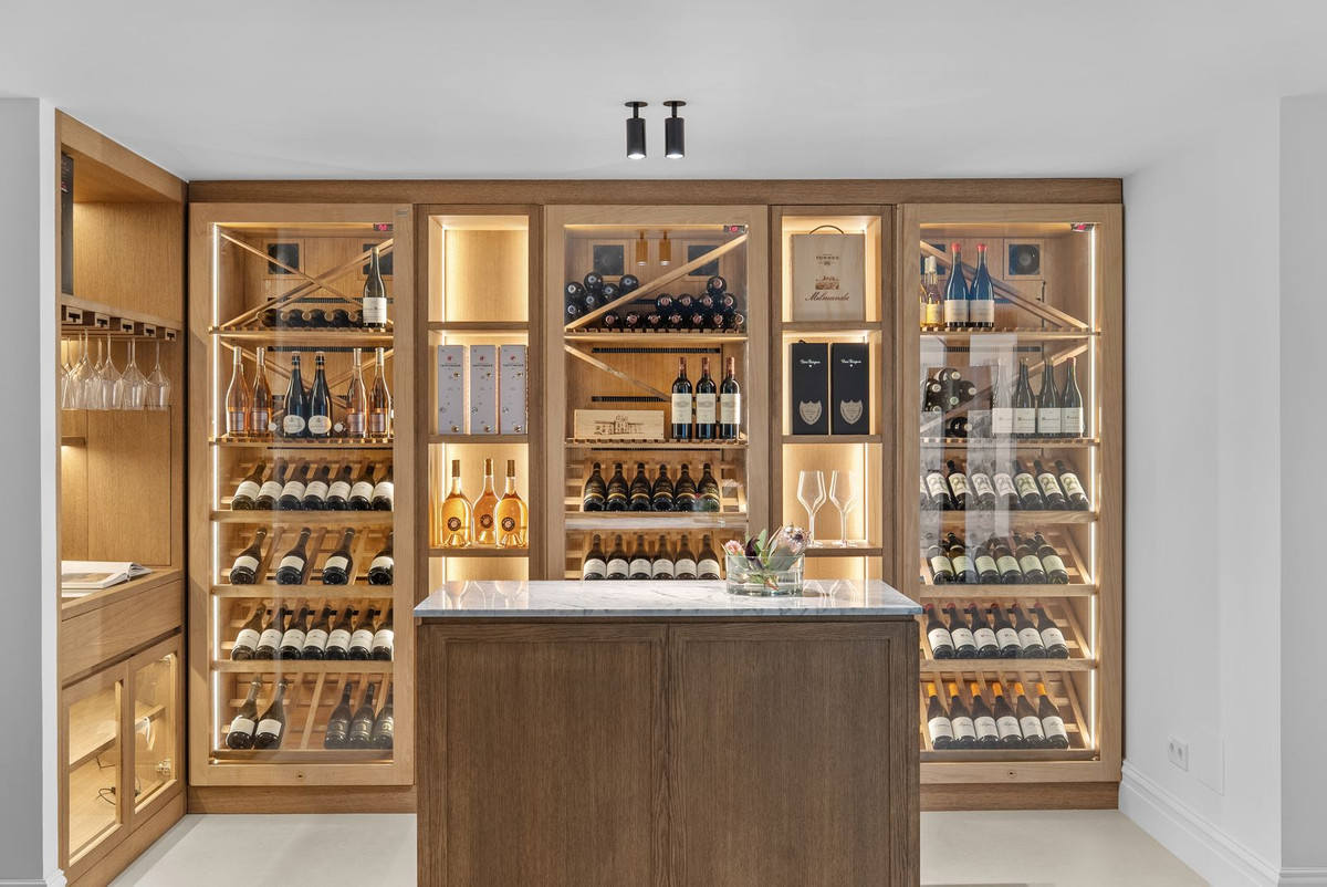 4 Bed, 6 Bath, HouseFor Sale, Las Brisas, Malaga