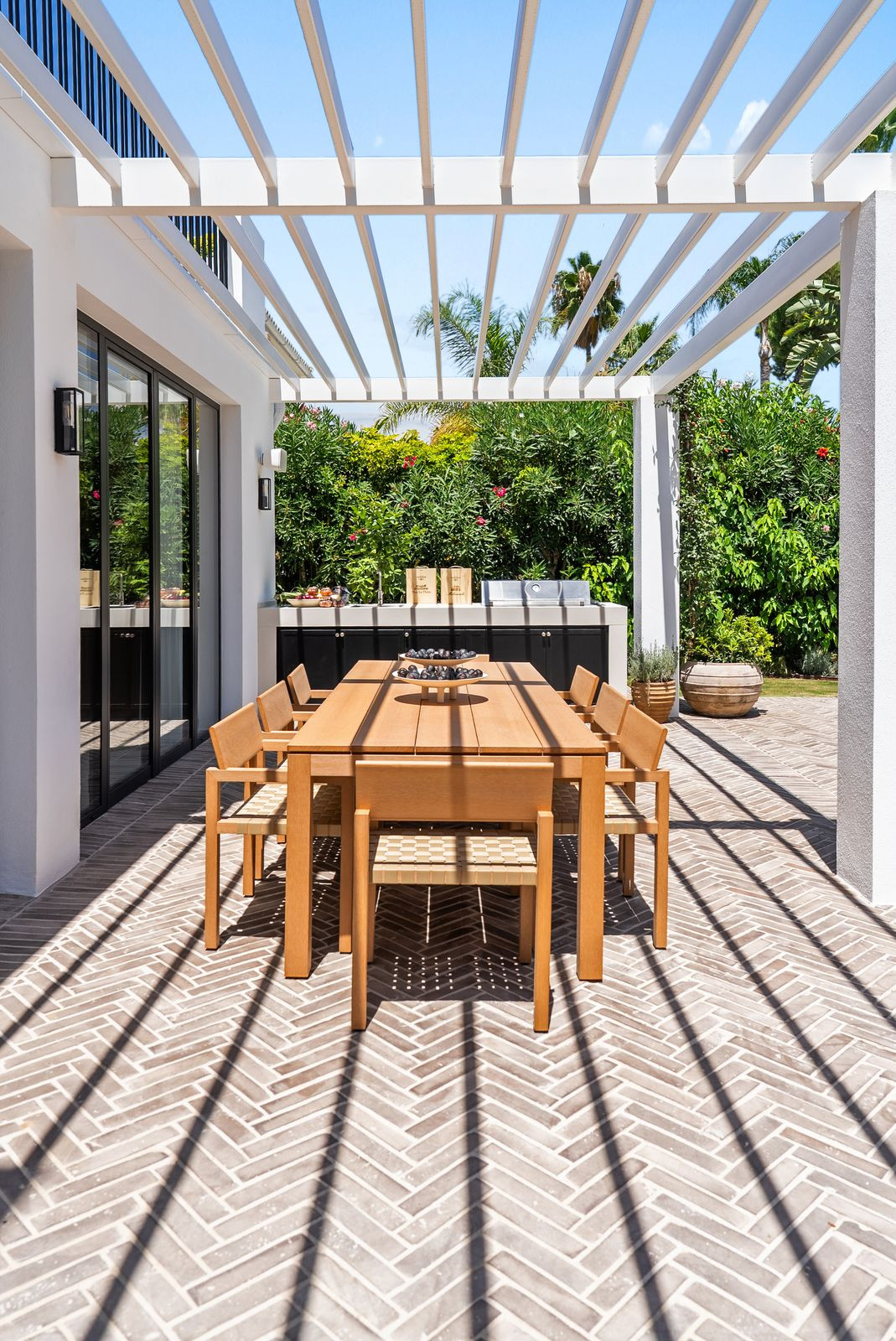 4 Bed, 6 Bath, HouseFor Sale, Las Brisas, Malaga