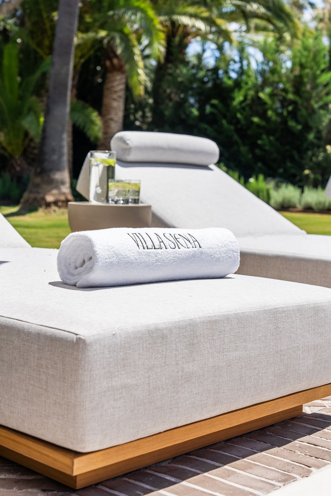 4 Bed, 6 Bath, HouseFor Sale, Las Brisas, Malaga