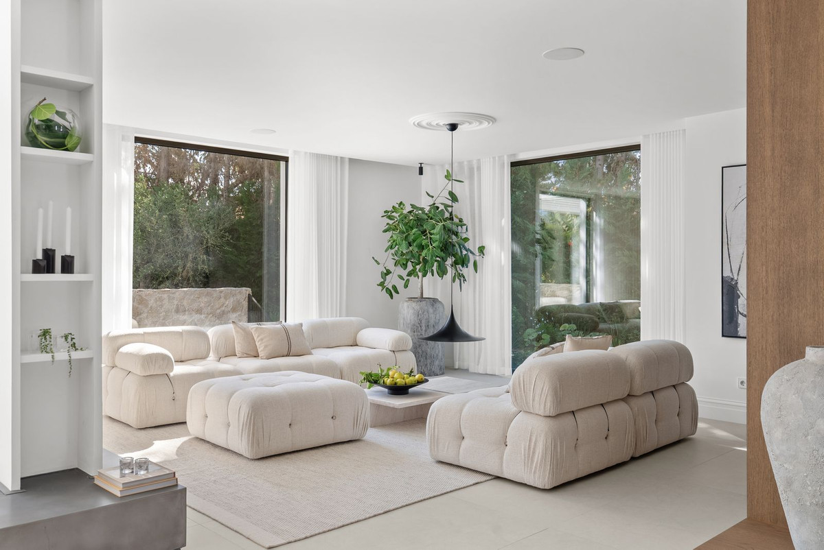 4 Bed, 6 Bath, HouseFor Sale, Las Brisas, Malaga