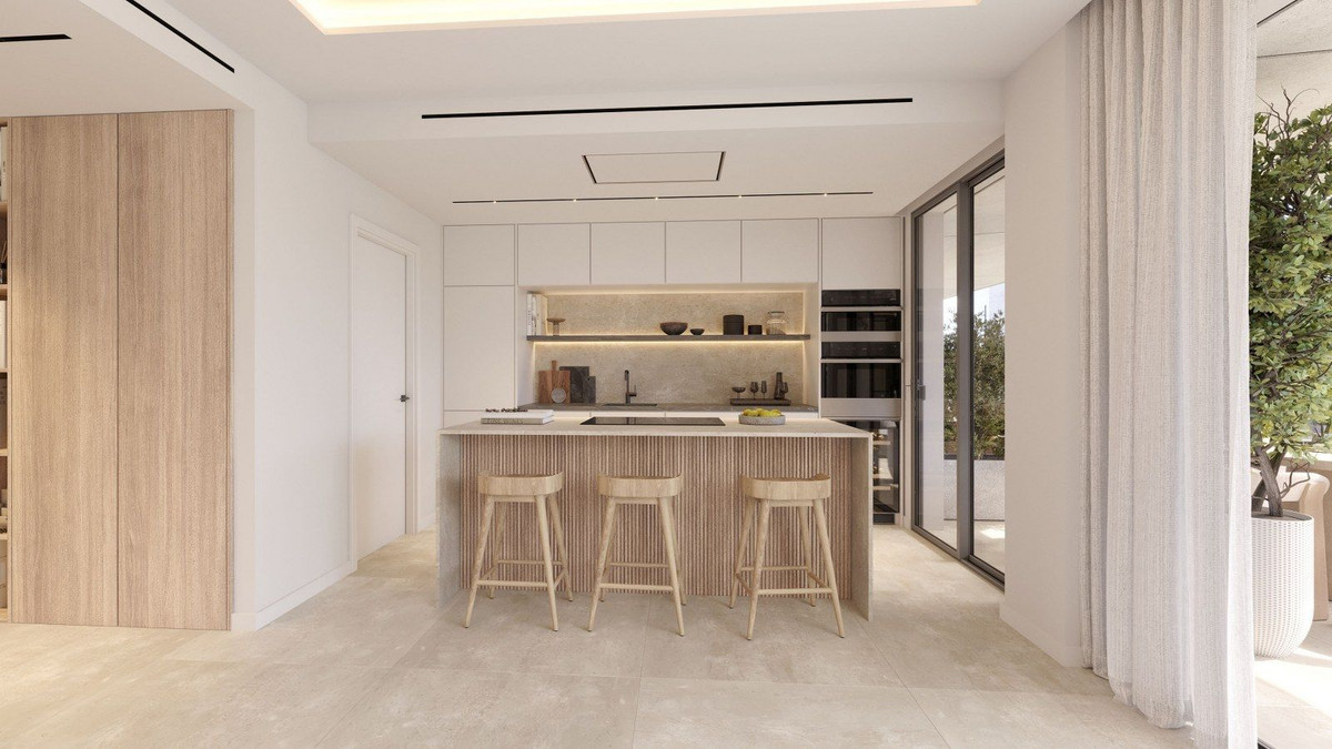 3 Bed, 2 Bath, ApartmentFor Sale, Estepona, Malaga