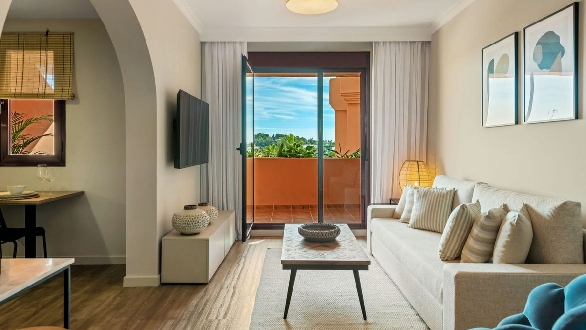 2 Bed, 2 Bath, ApartmentFor Sale, New Golden Mile, Malaga