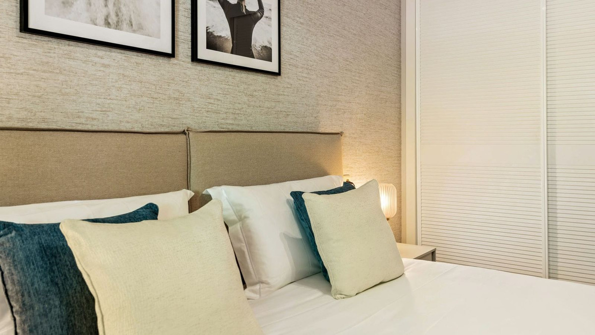 2 Bed, 2 Bath, ApartmentFor Sale, New Golden Mile, Malaga