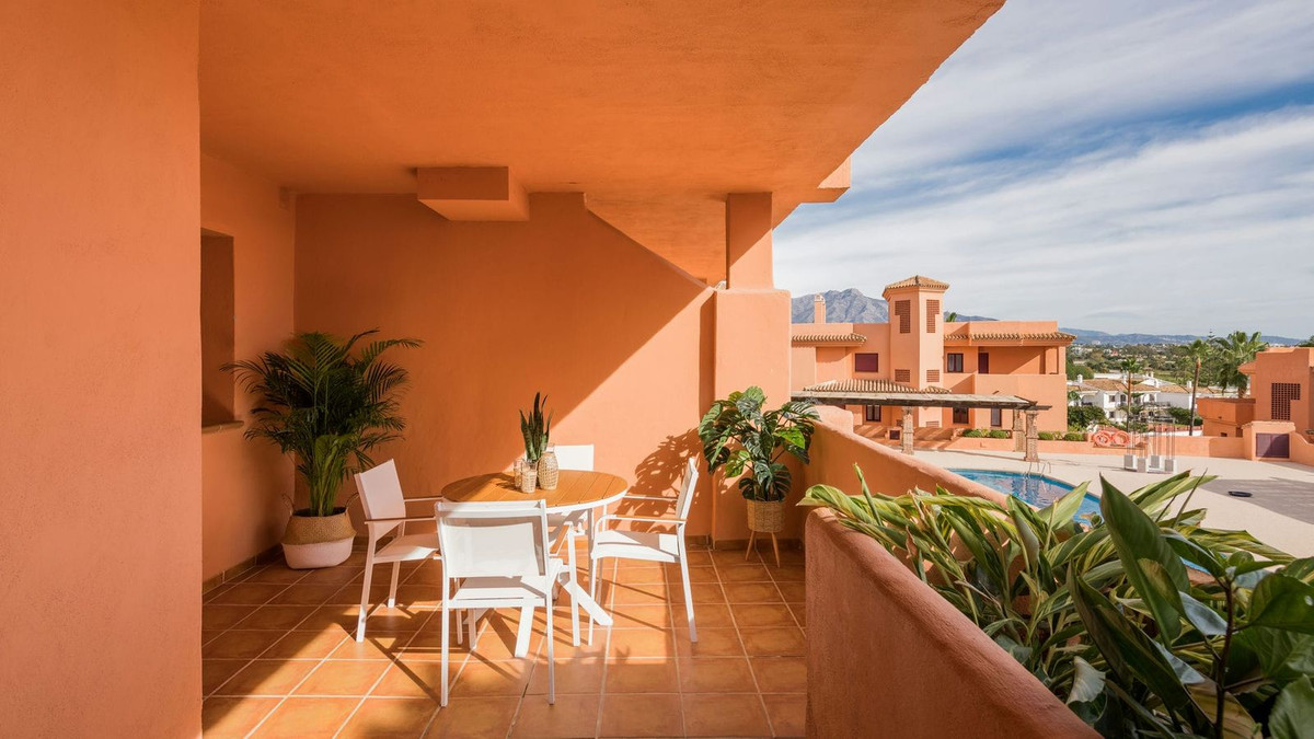 2 Bed, 2 Bath, ApartmentFor Sale, New Golden Mile, Malaga