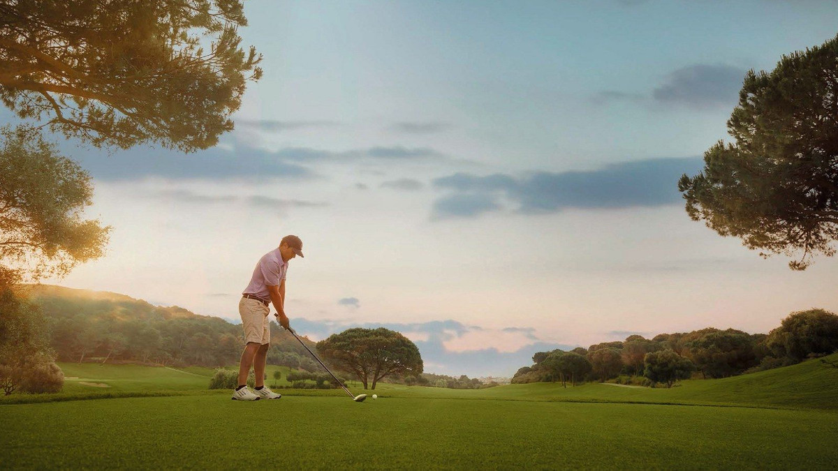 3 Bed, 2 Bath, ApartmentFor Sale, Benahavis, Malaga