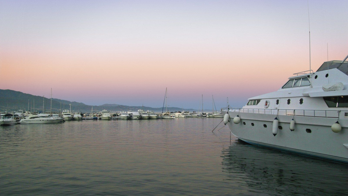 1 Bed, 1 Bath, ApartmentFor Sale, Benahavis, Malaga