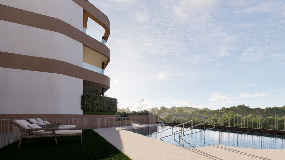 3 Bed, 2 Bath, ApartmentFor Sale, Estepona, Malaga