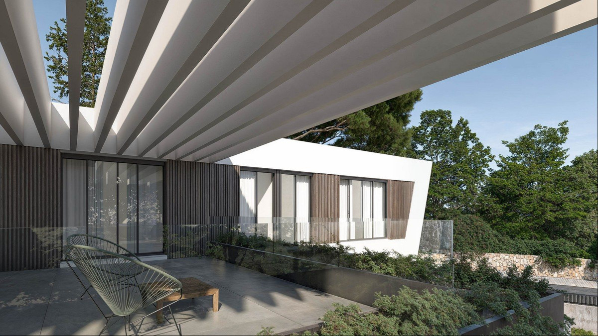 4 Bed, 3 Bath, HouseFor Sale, New Golden Mile, Malaga