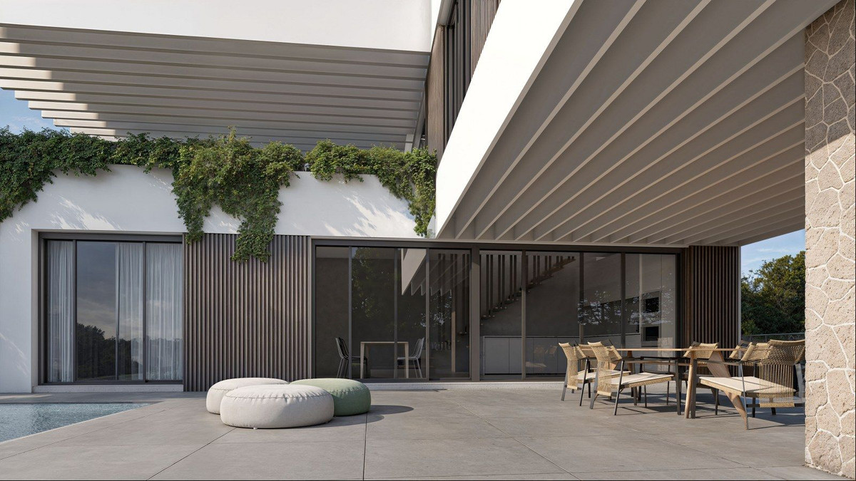 4 Bed, 3 Bath, HouseFor Sale, New Golden Mile, Malaga