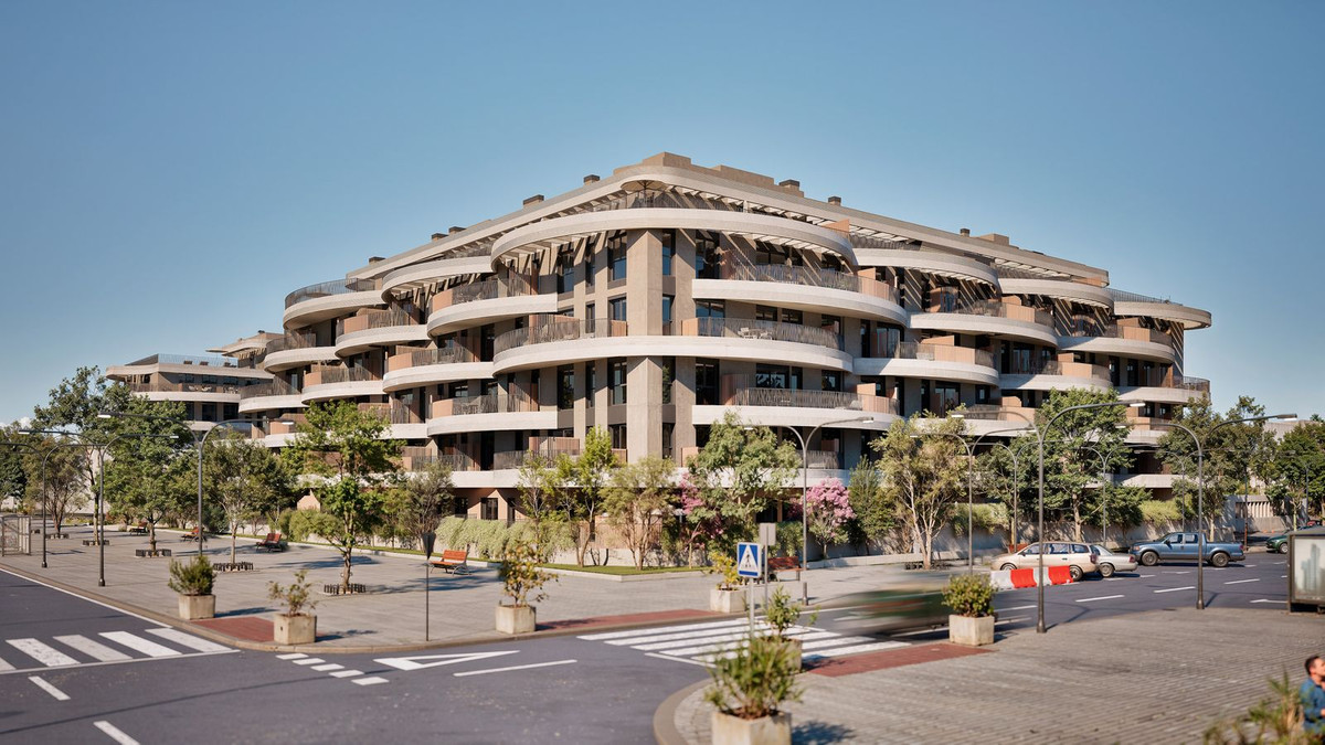 3 Bed, 2 Bath, ApartmentFor Sale, Malaga, Malaga