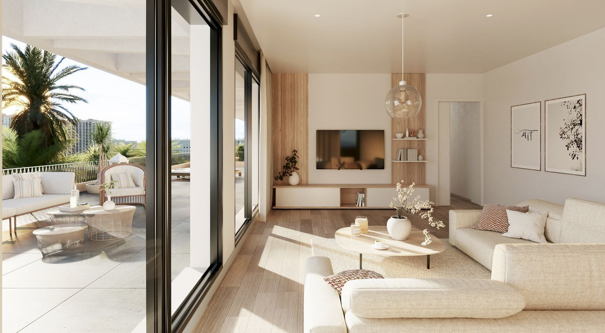 3 Bed, 2 Bath, ApartmentFor Sale, Malaga, Malaga