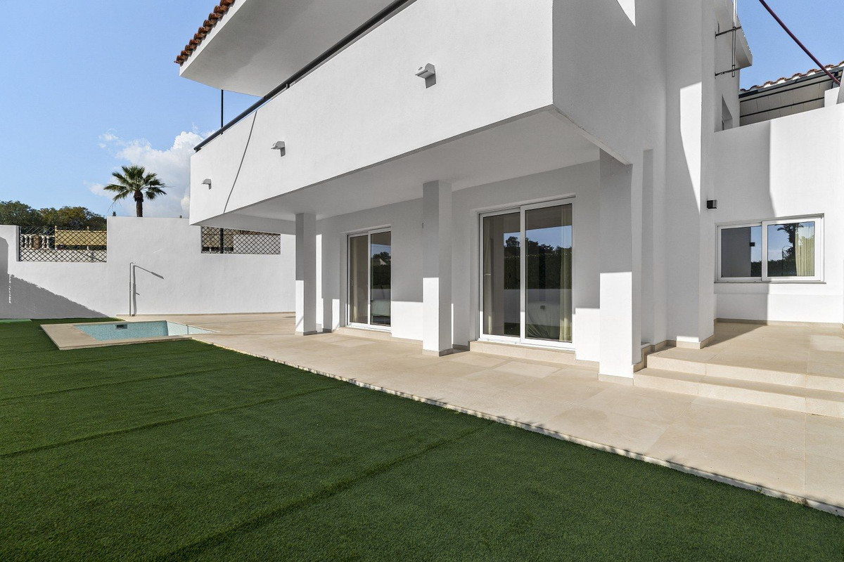 3 Bed, 2 Bath, HouseFor Sale, Mijas Costa, Malaga