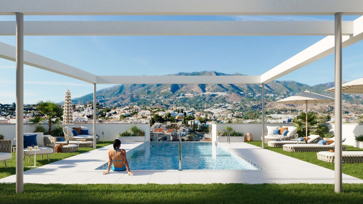 3 Bed, 2 Bath, ApartmentFor Sale, Fuengirola, Malaga