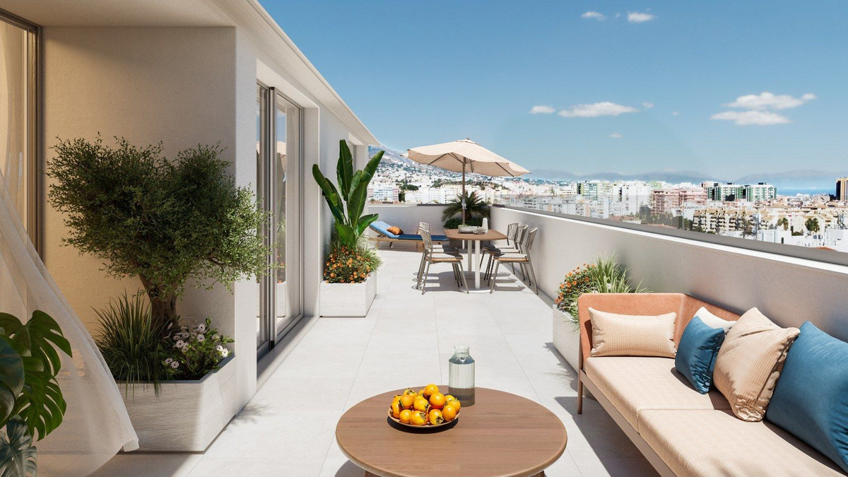 3 Bed, 2 Bath, ApartmentFor Sale, Fuengirola, Malaga